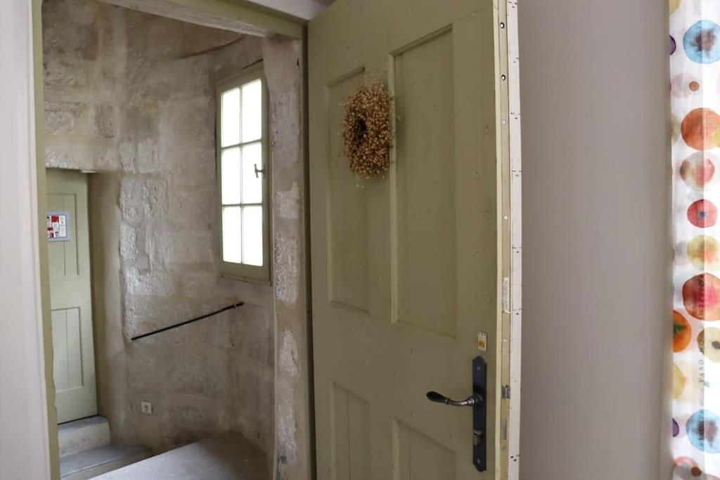 Apartamento Uzes Centre Quartiers Des Arts Charme De L'Ancien Exterior foto