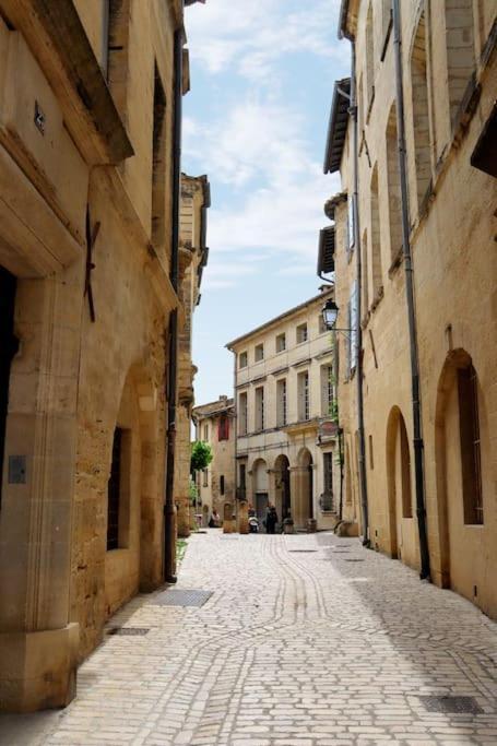 Apartamento Uzes Centre Quartiers Des Arts Charme De L'Ancien Exterior foto